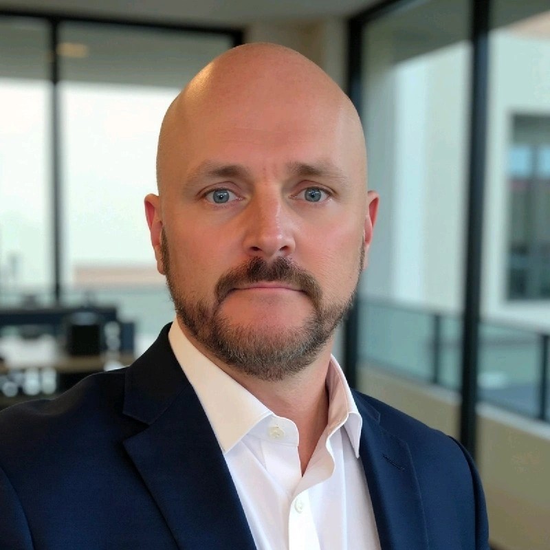 Scott MacDonald Headshot